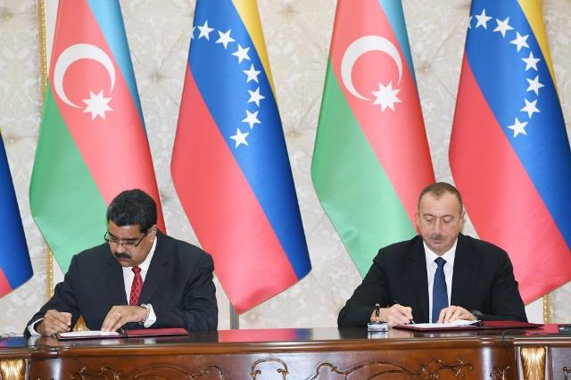 Между Азербайджаном и Венесуэлой подписаны ряд документов - ФОТО